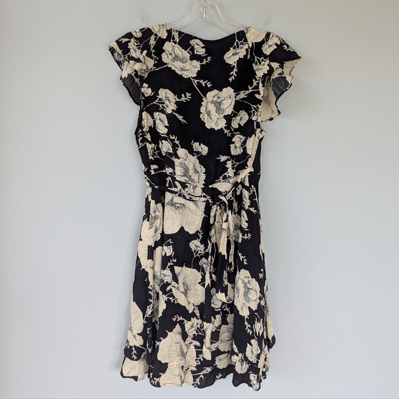 Free People XS Black & Cream Floral Print Flutter Sleeve Mini Wrap Dress - Picture 10 of 11